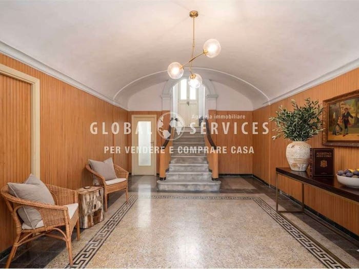 Casa con 6 locali in vendita in Via Roma, Usini