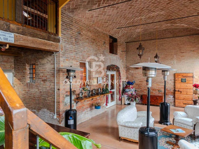 Casa con 6 locali in vendita in Strada Santa Lucia, Portile Paganine, Modena