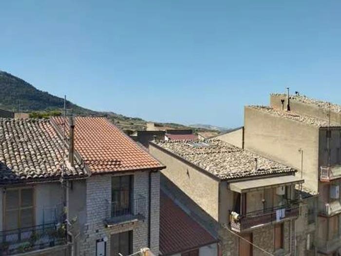 Casa bilocale in vendita in Via Castellano, Santo Stefano Quisquina