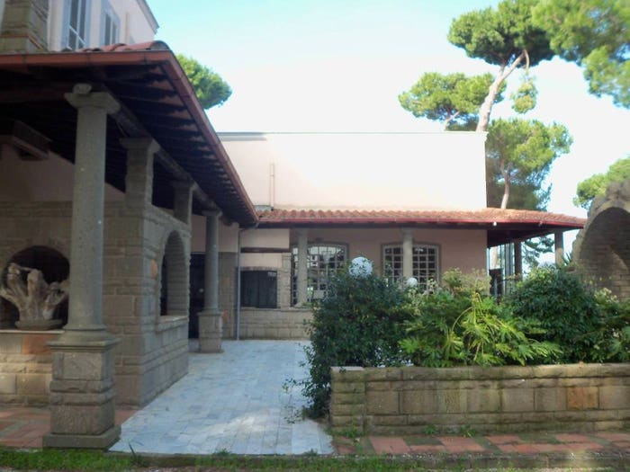 Casa con 6 locali in vendita in Via San Lorenzo, Centro, Lanuvio