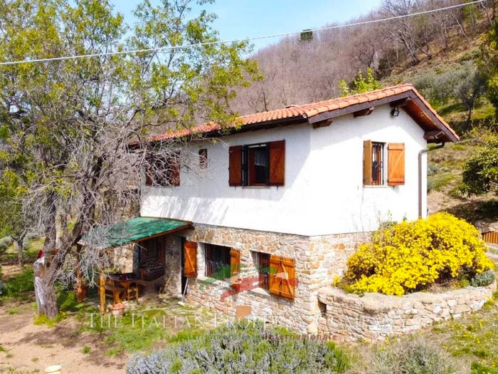 Casa quadrilocale in vendita in SP Castel Vittorio IM, Castel Vittorio