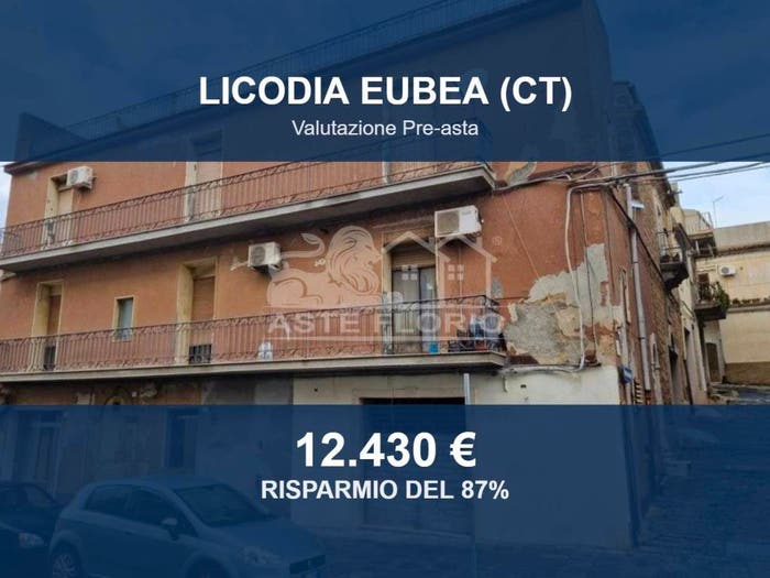 Appartamento con 6 locali in vendita in Corso Umberto I, Licodia Eubea