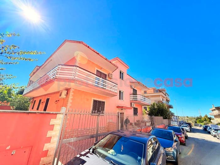 Appartamento trilocale in vendita in Via Prato Sesia, Cornelia Montespaccato, Roma