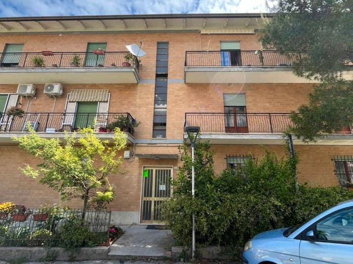 Appartamento quadrilocale in vendita in Via Edmondo De Amicis, Centro, Fermo