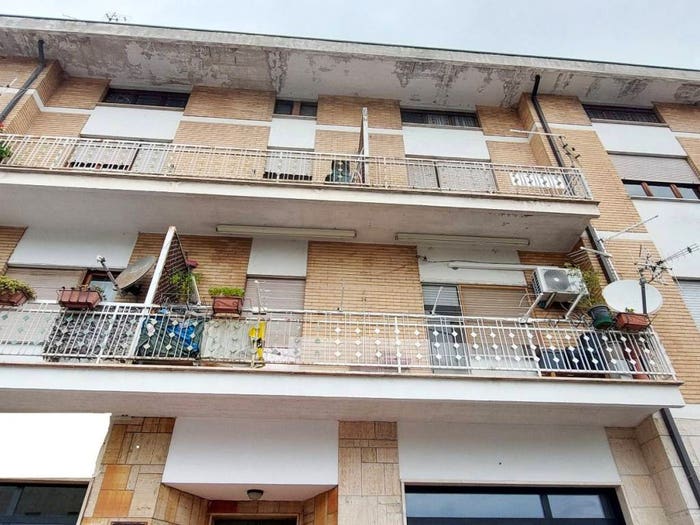 Appartamento con 5 locali in vendita in Viale Risorgimento, Centro, Montorio al Vomano