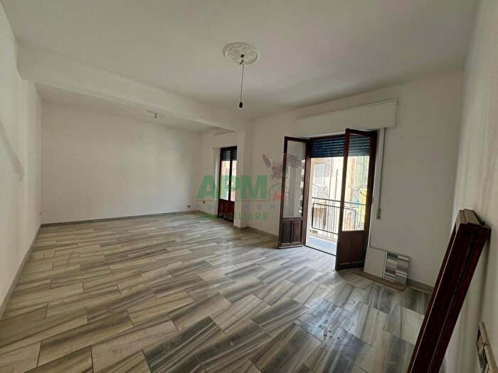 Appartamento quadrilocale in vendita in Via Aurelio Sorrentino, Reggio Calabria