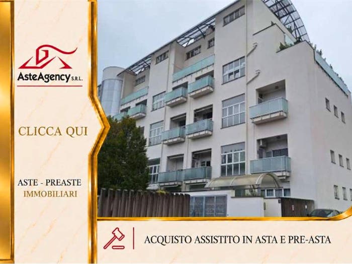 Appartamento trilocale in vendita in Via Luigi Ornato, Niguarda, Milano