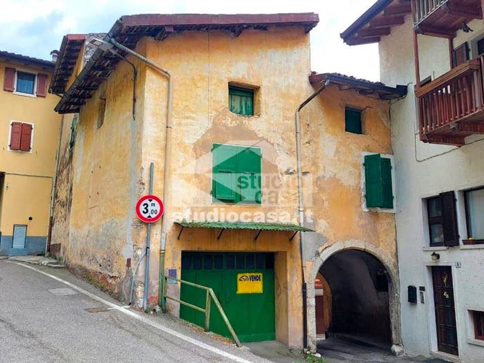 Casa con 6 locali in vendita in Loc Mori, Ala