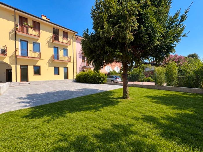 Appartamento trilocale in vendita in Via Camillo Benso di Cavour, Centro, Costabissara