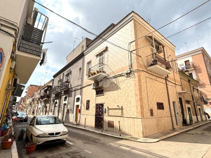 Appartamento trilocale in vendita in VIA AMICANGELO RICCI, Immacolata, Foggia