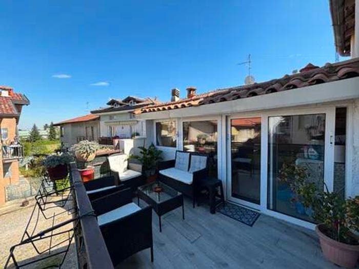 Appartamento trilocale in vendita in Piazza San Lorenzo, Centro, Veniano