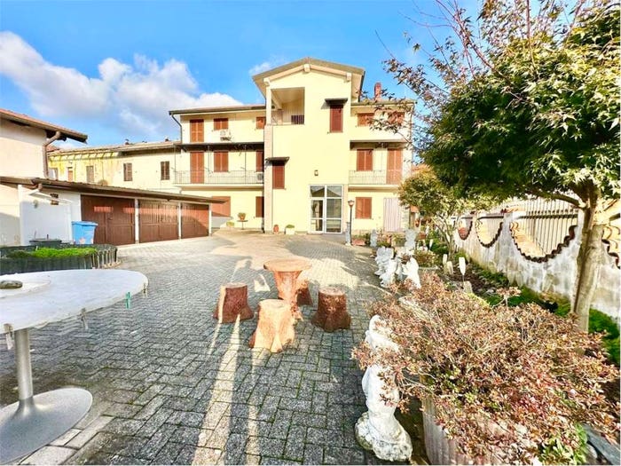 Casa con 6 locali in vendita in Via Caserma, Orfengo, Casalino