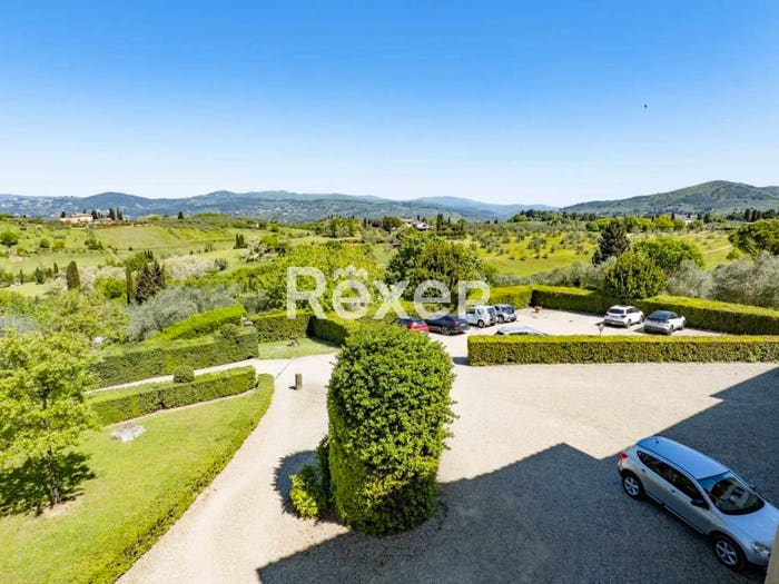 Appartamento con 5 locali in vendita in Via del Carota, Centro, Bagno a Ripoli