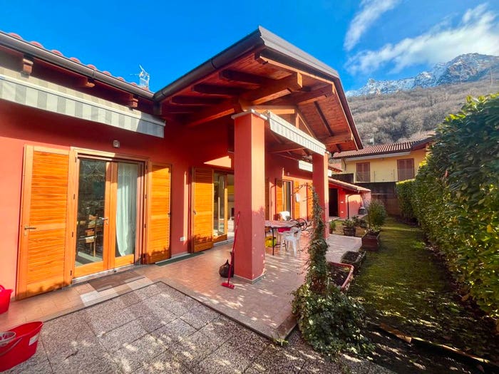Casa trilocale in vendita in Via Granerolo, Centro, Omegna