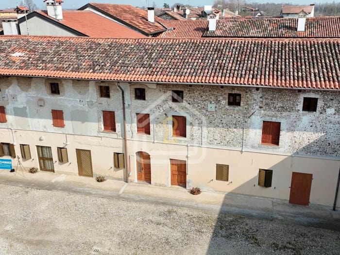 Casa con 6 locali in vendita in Via dei Molini, San Lorenzo, Sedegliano