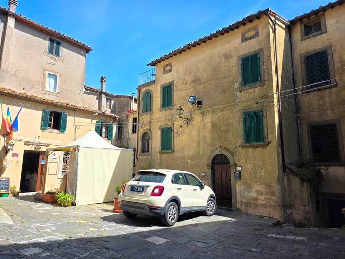 Appartamento con 6 locali in vendita in Piazza D'Armi, Montelaterone, Arcidosso