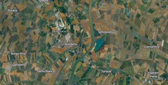 Appartamento con 5 locali in vendita in Via Giovanni Pascoli, Centro, Bondeno