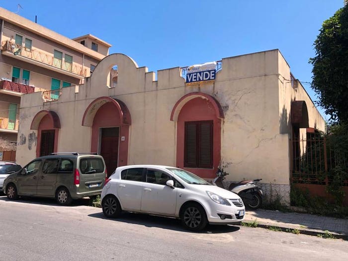 Casa quadrilocale in vendita in Via Ugo di Sant'Onofrio, Centro, Barcellona Pozzo di Gotto