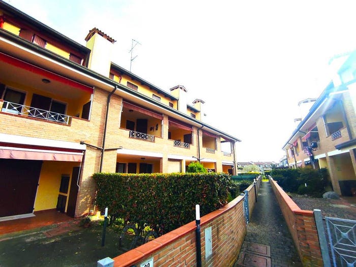 Casa trilocale in vendita in Via Imola, Lido degli Estensi, Comacchio