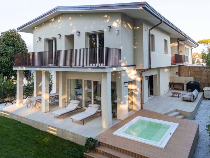 Casa con 6 locali in vendita in Via Cesare Battisti, Centro, Forte dei Marmi
