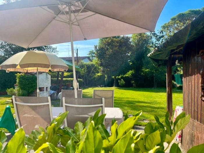 Casa con 6 locali in vendita in Ronchi Poveromo, Massa