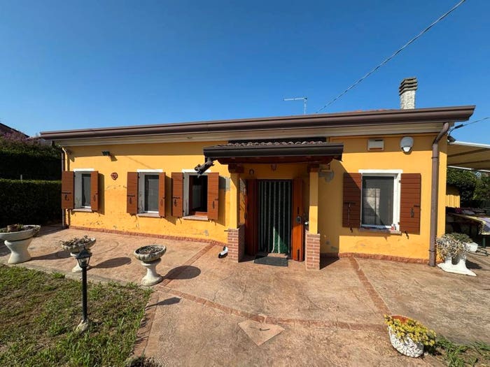 Casa trilocale in vendita in Località Viola, Boscochiaro, Cavarzere
