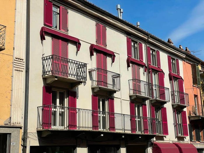 Appartamento quadrilocale in vendita in Via Giovan Battista Giuliani, Canelli