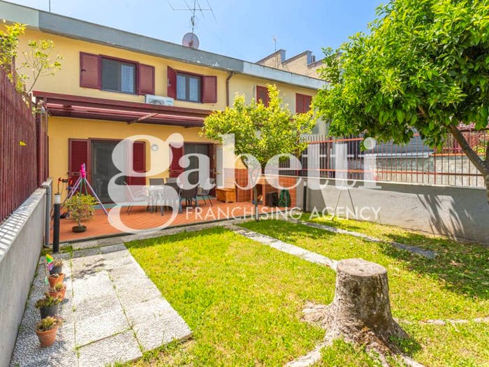 Casa con 5 locali in vendita in Via del Mare, Centro, Marano di Napoli