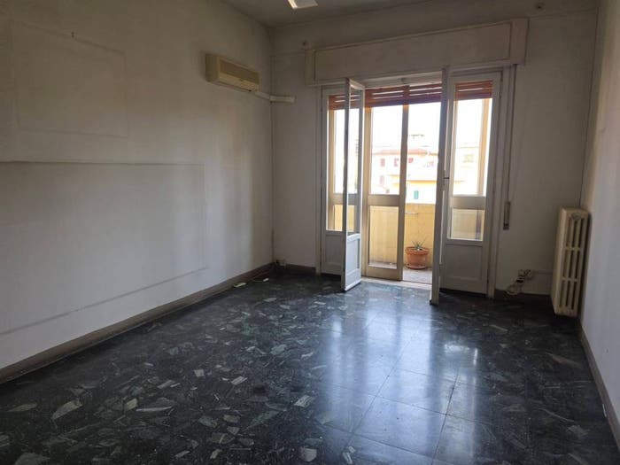 Appartamento quadrilocale in vendita in Via Pietro Toselli, Porta al Prato San Jacopino, Firenze