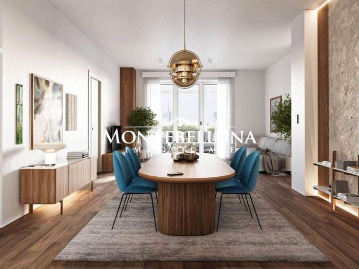 Appartamento con 5 locali in vendita in Via Roma, Centro, Montebelluna