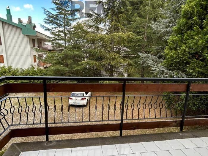 Appartamento trilocale in vendita in Camigliatello Silano, Spezzano della Sila
