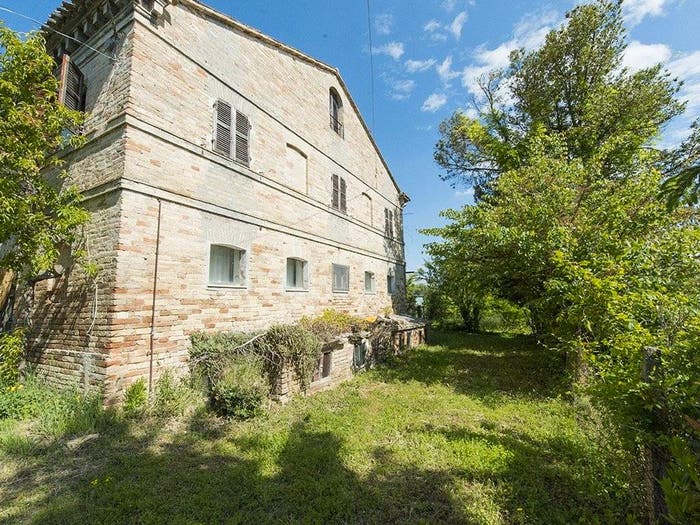 Casa con 5 locali in vendita in Osimo