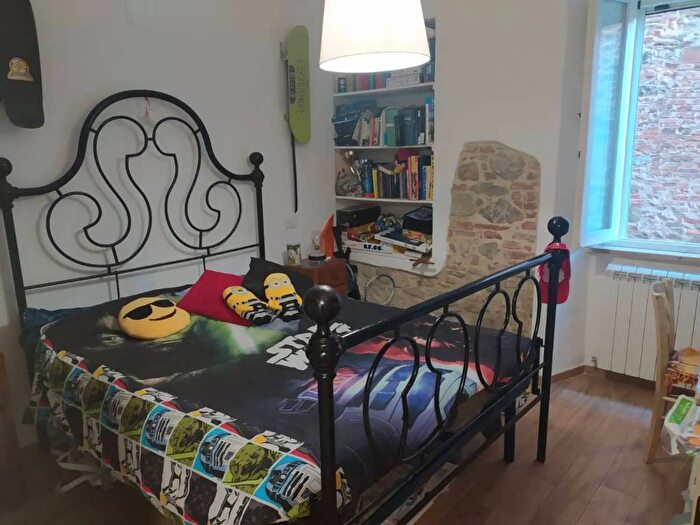 Appartamento con 5 locali in vendita in Vicolo Giacomo Matteotti, San Feliciano, Magione