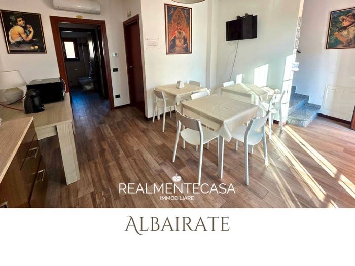Casa trilocale in vendita in Via Camillo Benso di Cavour, Centro, Albairate