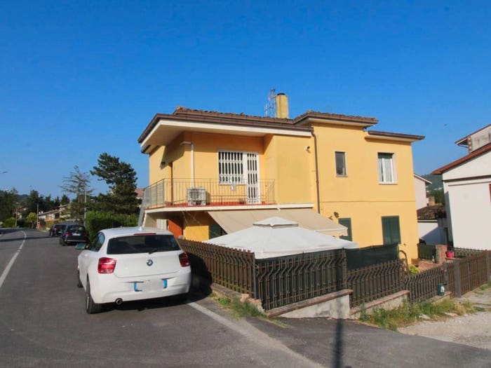 Casa con 6 locali in vendita in Località Piane di Collevecchio, Piane Di Collevecchio, Montorio al Vomano