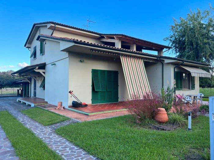 Casa con 6 locali in vendita in Via del Chiasso Lunata, Lammari Lunata, Capannori