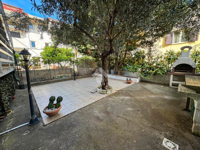 Appartamento con 6 locali in vendita in Via A Mauri, Campora San Giovanni, Amantea