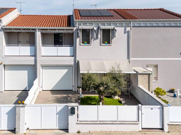Casa quadrilocale in vendita in Via della Serenissima, San Gregorio, Veronella