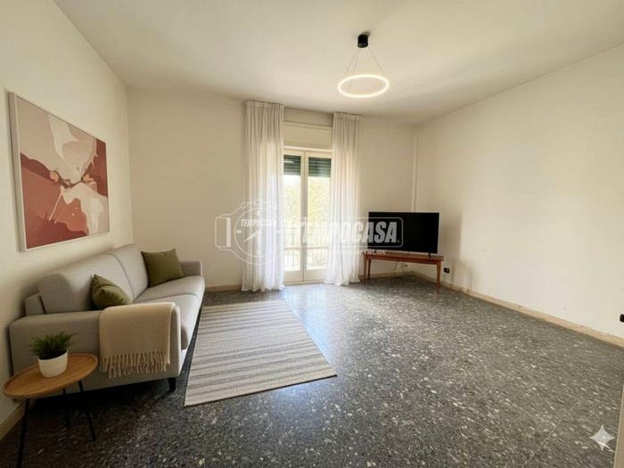 Appartamento trilocale in vendita in Via Brigata Bologna, Fuorigrotta, Napoli