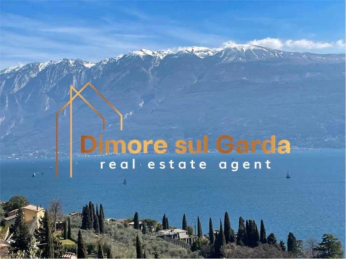 Casa quadrilocale in vendita in Via delle Limonaie, Centro, Gargnano
