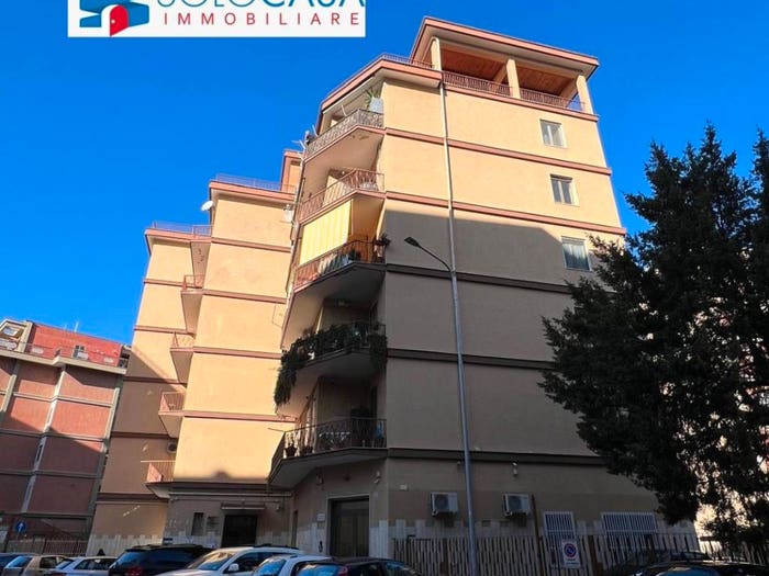 Appartamento con 5 locali in vendita in Via dei Carbonari Dauni, Immacolata, Foggia