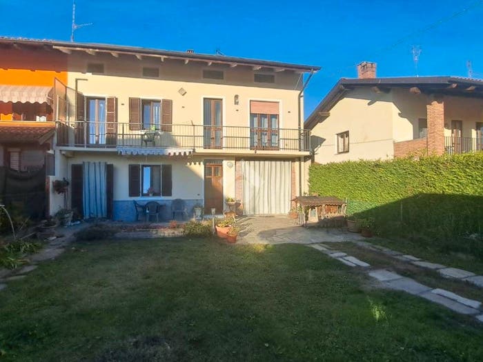 Casa con 6 locali in vendita in Via Attilio Tempia, Cavaglià