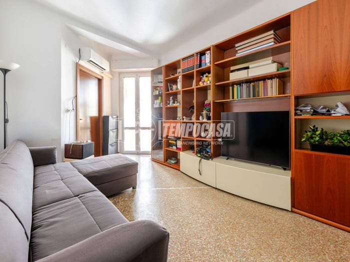 Appartamento trilocale in vendita in Via Lomellina, Argonne Corsica, Milano