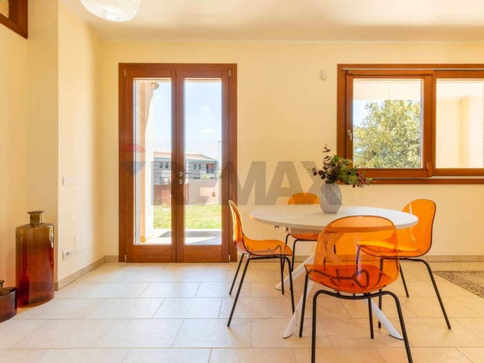 Casa quadrilocale in vendita in Via Parigi, Quartiere Europeo, Cagliari