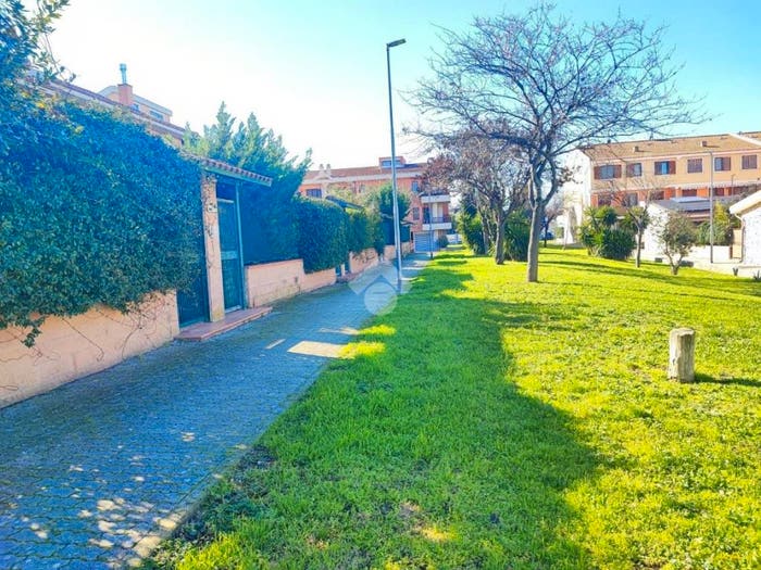 Casa con 5 locali in vendita in Viale giovanni gentile, Macchia Gialla Ordona Sud, Foggia