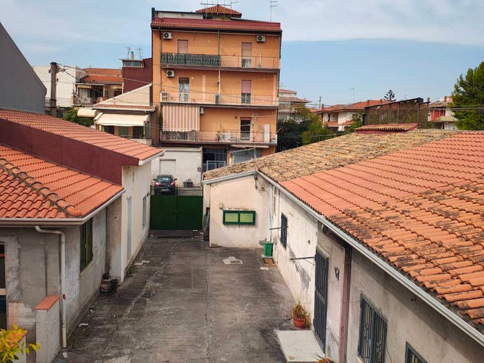 Appartamento trilocale in vendita in Via Generale Antonio Cantore, Ballo Cibele, Catania