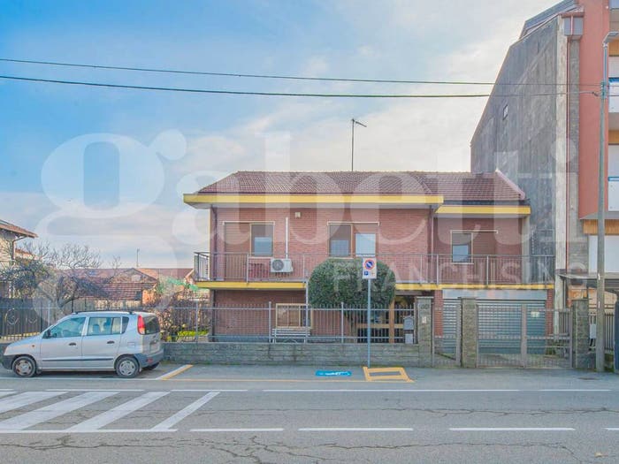 Casa con 5 locali in vendita in Via San Gillio, Centro, Pianezza