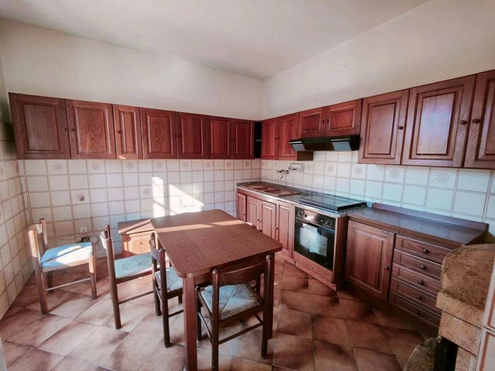 Appartamento quadrilocale in vendita in Via Senese, Centro, Bucine