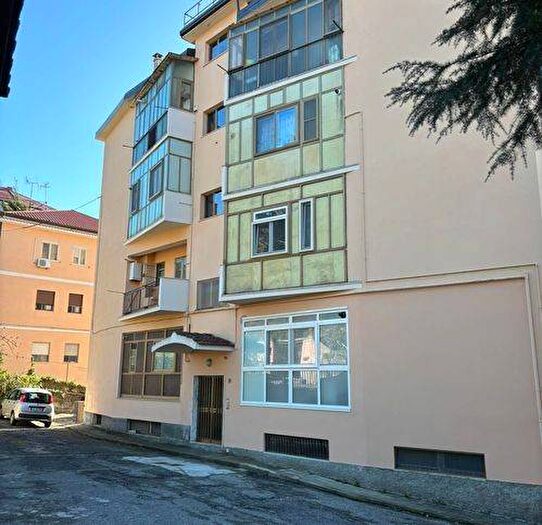 Appartamento quadrilocale in vendita in Via Bambinello Gesù, Stadio Pontepiccolo, Catanzaro