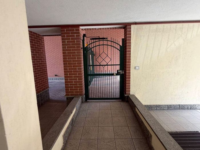Appartamento trilocale in vendita in Via Angelo Brofferio, San Pietro, Moncalieri